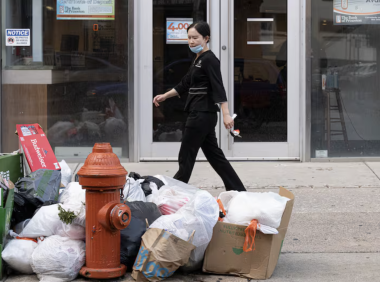 熬过一周垃圾堆!费城大罢工终于结束!下周一开始清垃圾!工人每年加薪3%,人手$1500奖金,市府买单1.15亿!